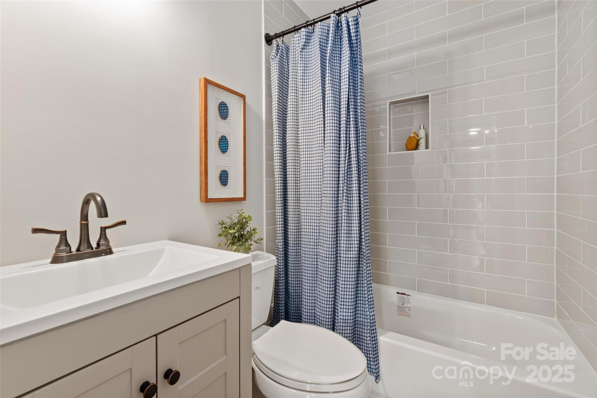 Tega Cay - Residential