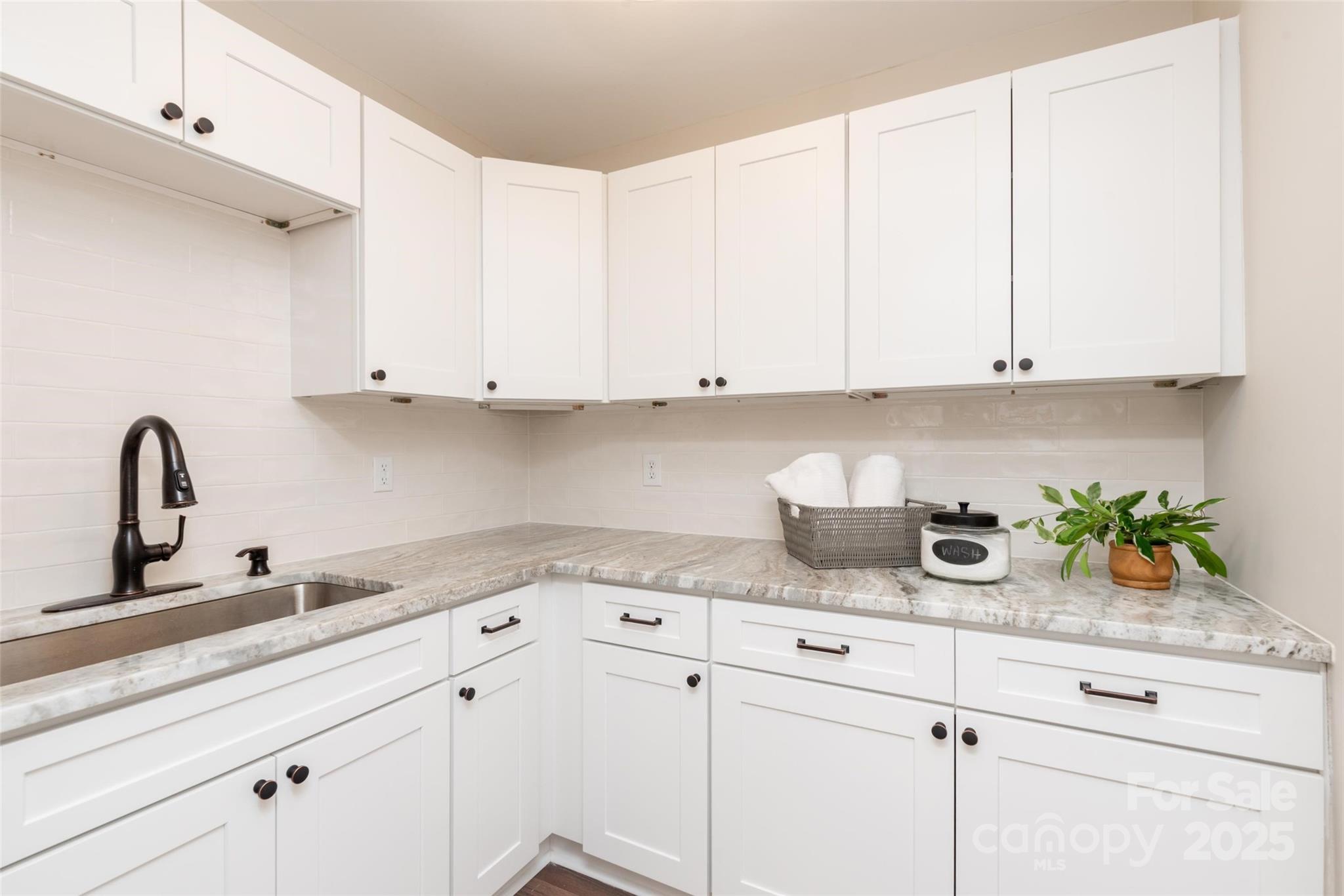 Tega Cay - Residential