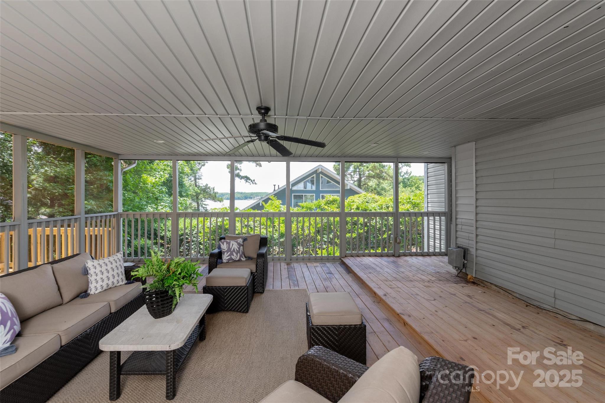 Tega Cay - Residential