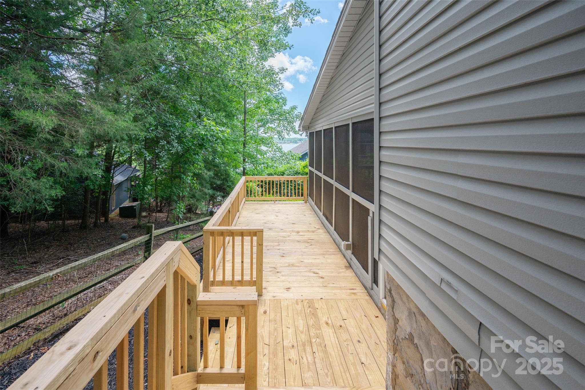 Tega Cay - Residential