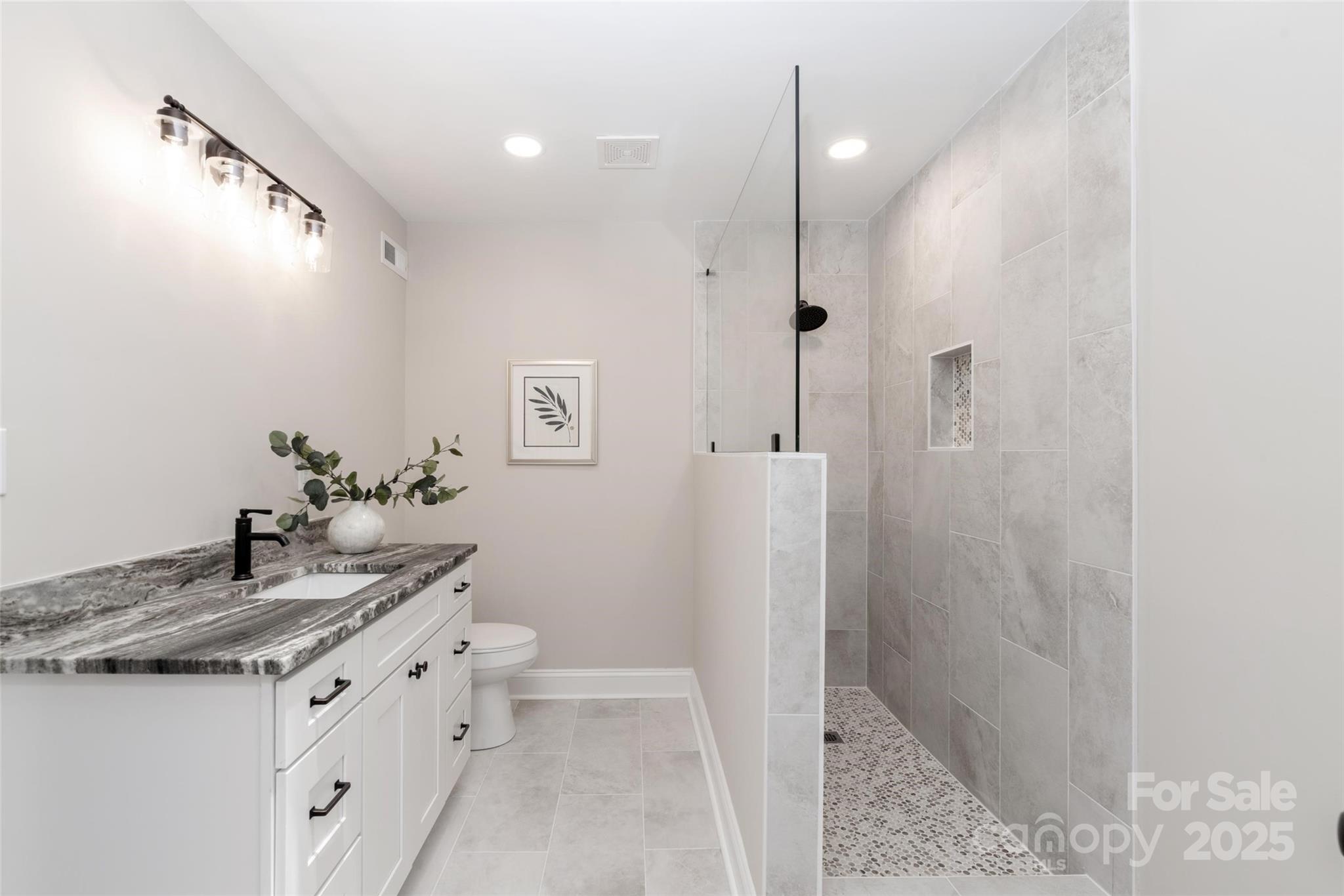 Tega Cay - Residential