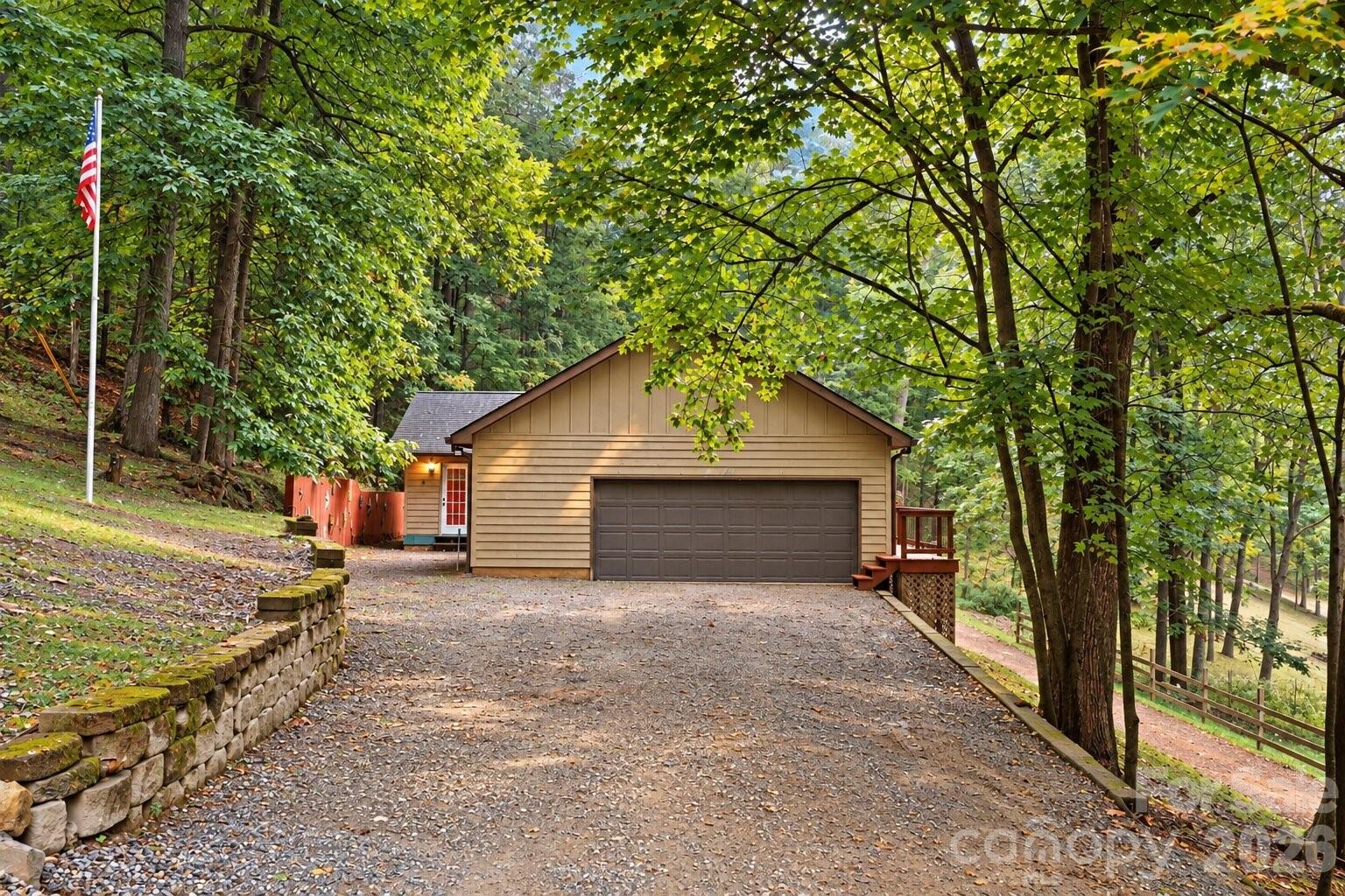 1424 Big Cove Road