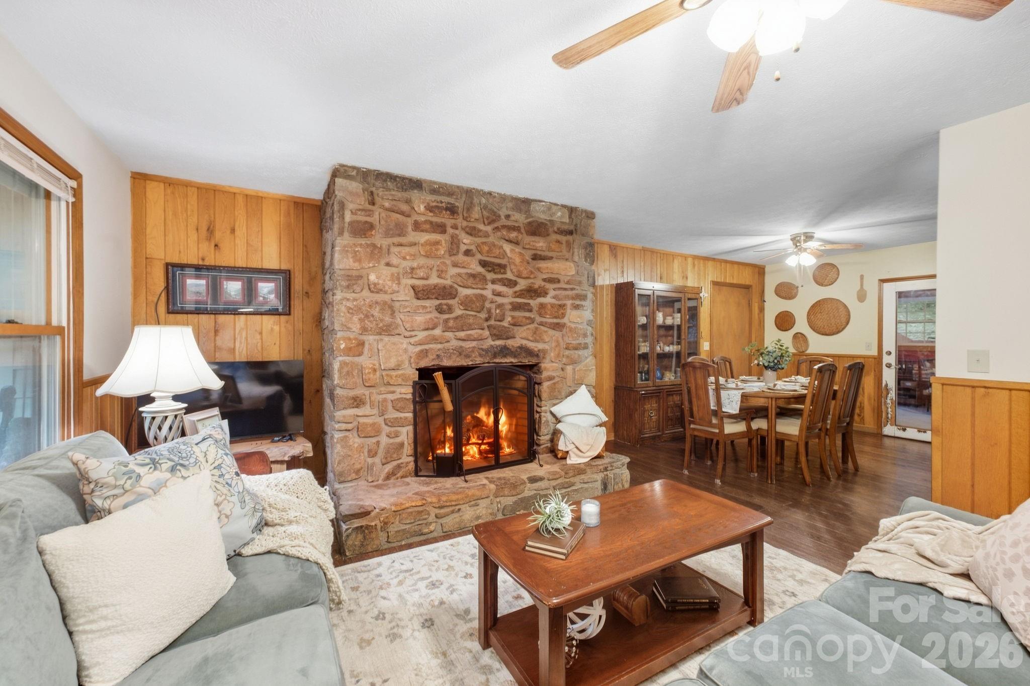 1424 Big Cove Road