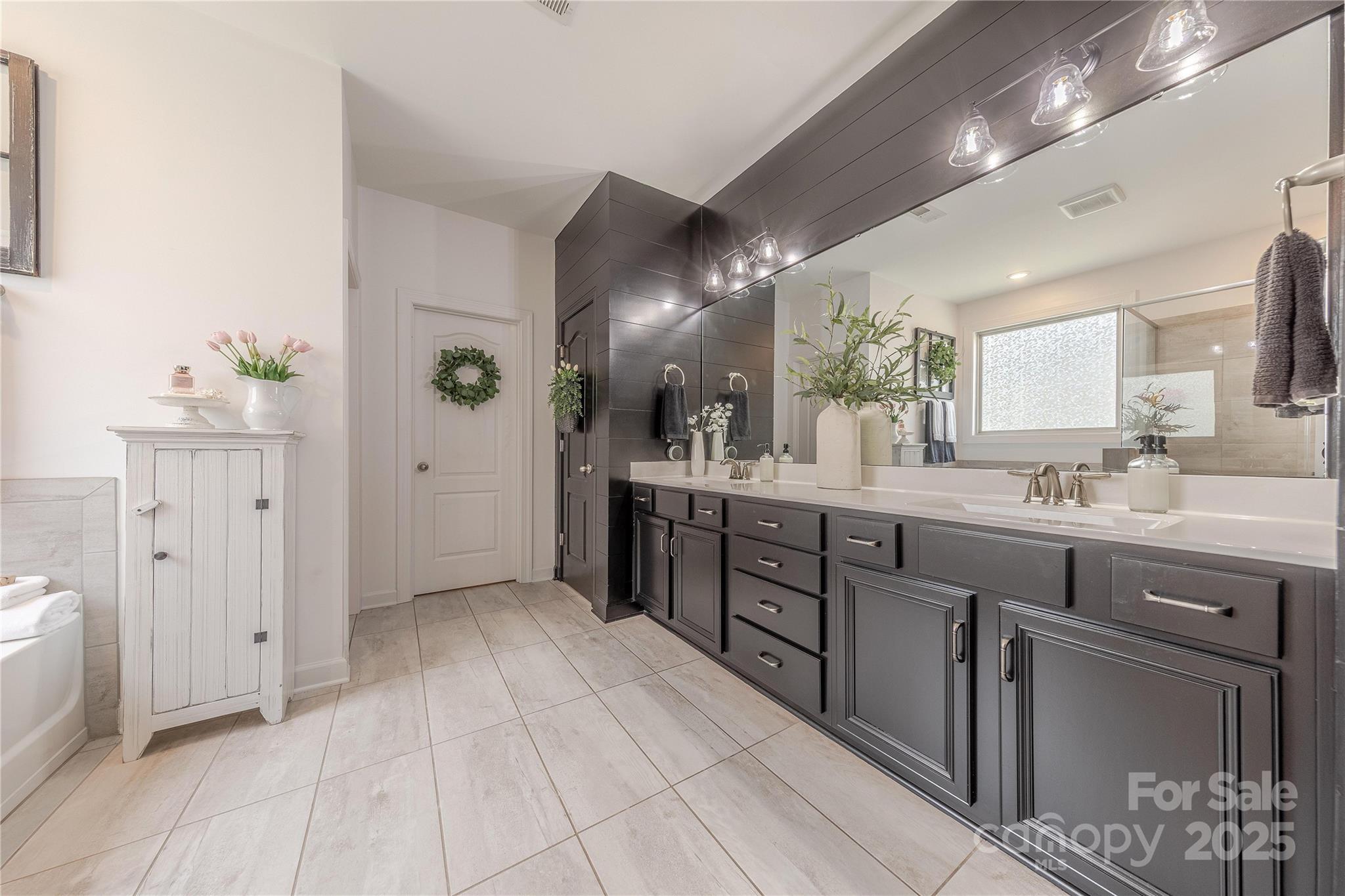 The Preserve At Riverchase - Residential