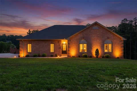 Photo of 495 Windsor Drive, Taylorsville, NC 28681 (MLS # 4396399)