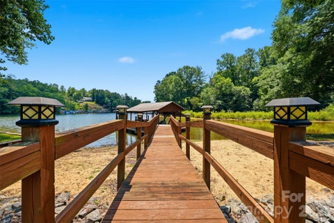 Photo of 495 Windsor Drive, Taylorsville, NC 28681 (MLS # 4396399)