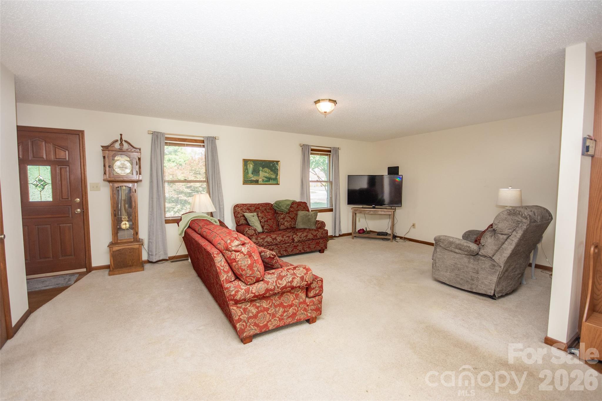 151 Meadow Oaks Drive