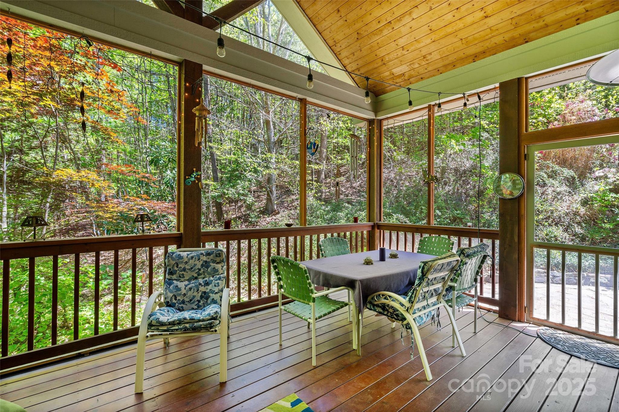 27 Hunting Lodge Drive