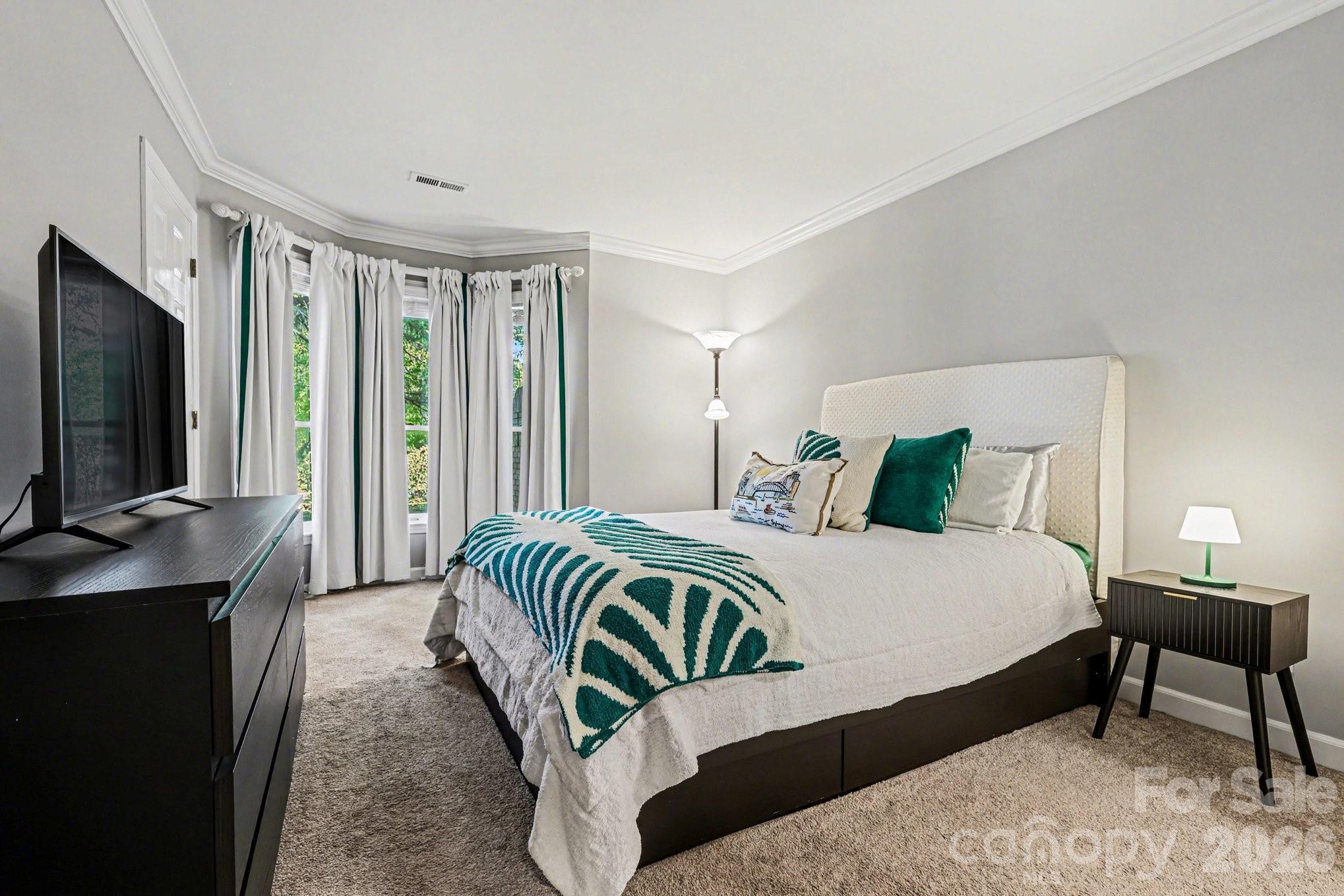 601 Queens Condominiums - Residential
