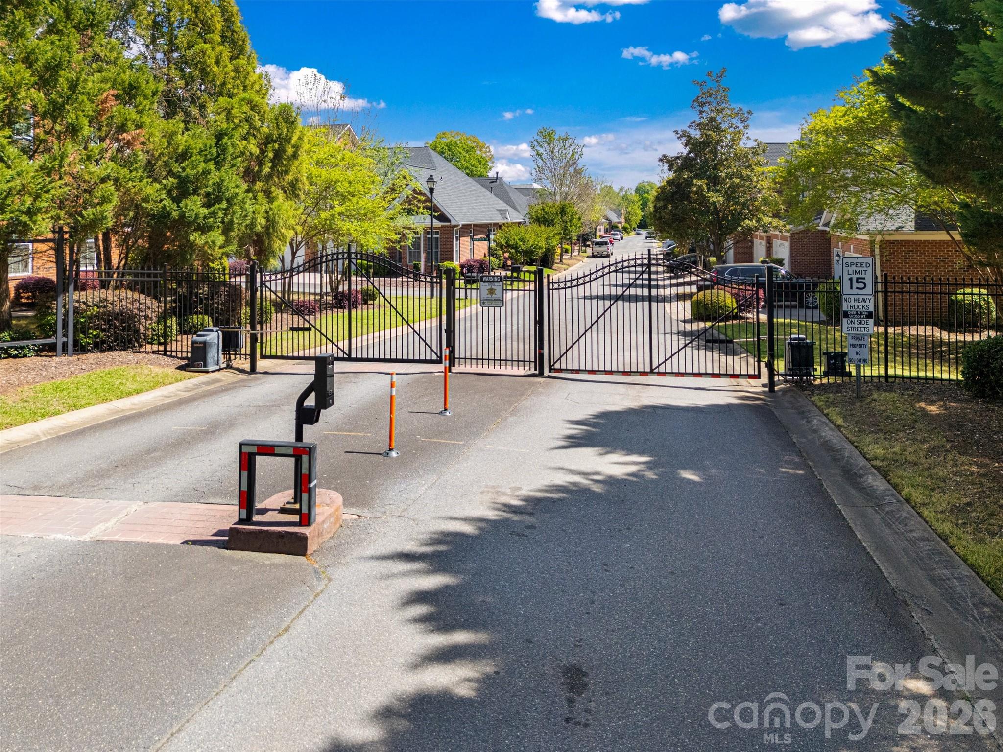 Beacon Knoll Villas - Residential