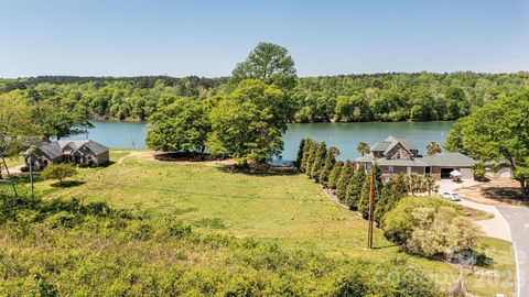 Photo of 1404 Hart Road, Charlotte, NC 28214 (MLS # 4388239)