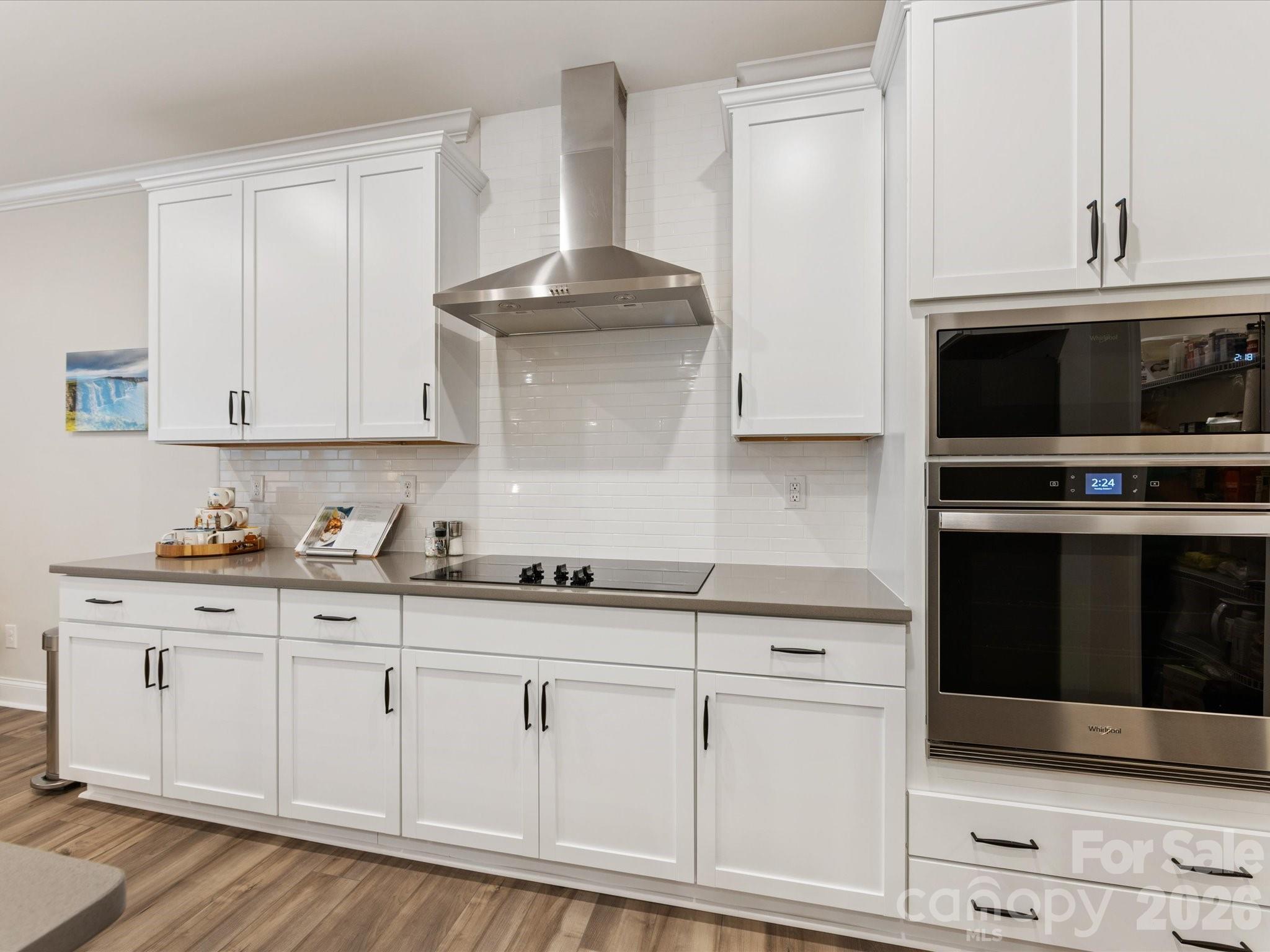 6033 Mariemont Circle