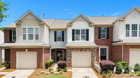 Photo of 2429 Diplomat Lane, Charlotte, NC 28210 (MLS # 4404417)