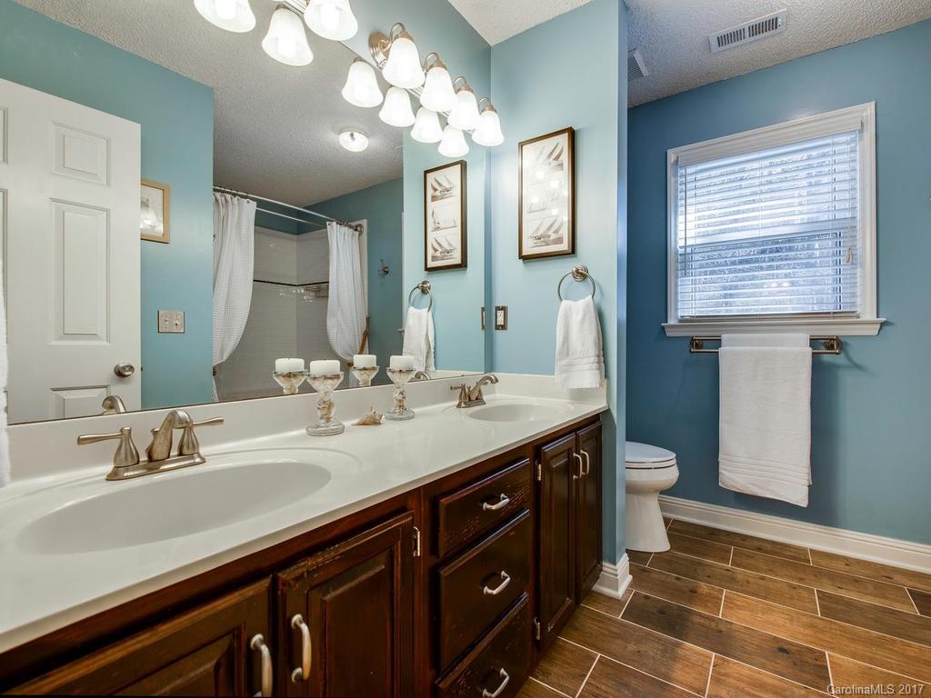 Tega Cay - Residential