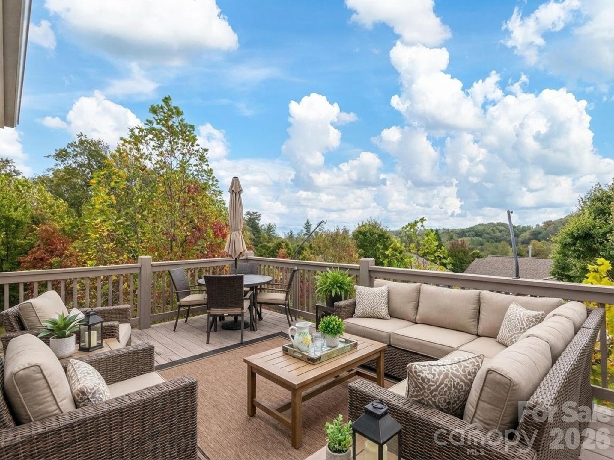 The Views at Rose Hill - Residential