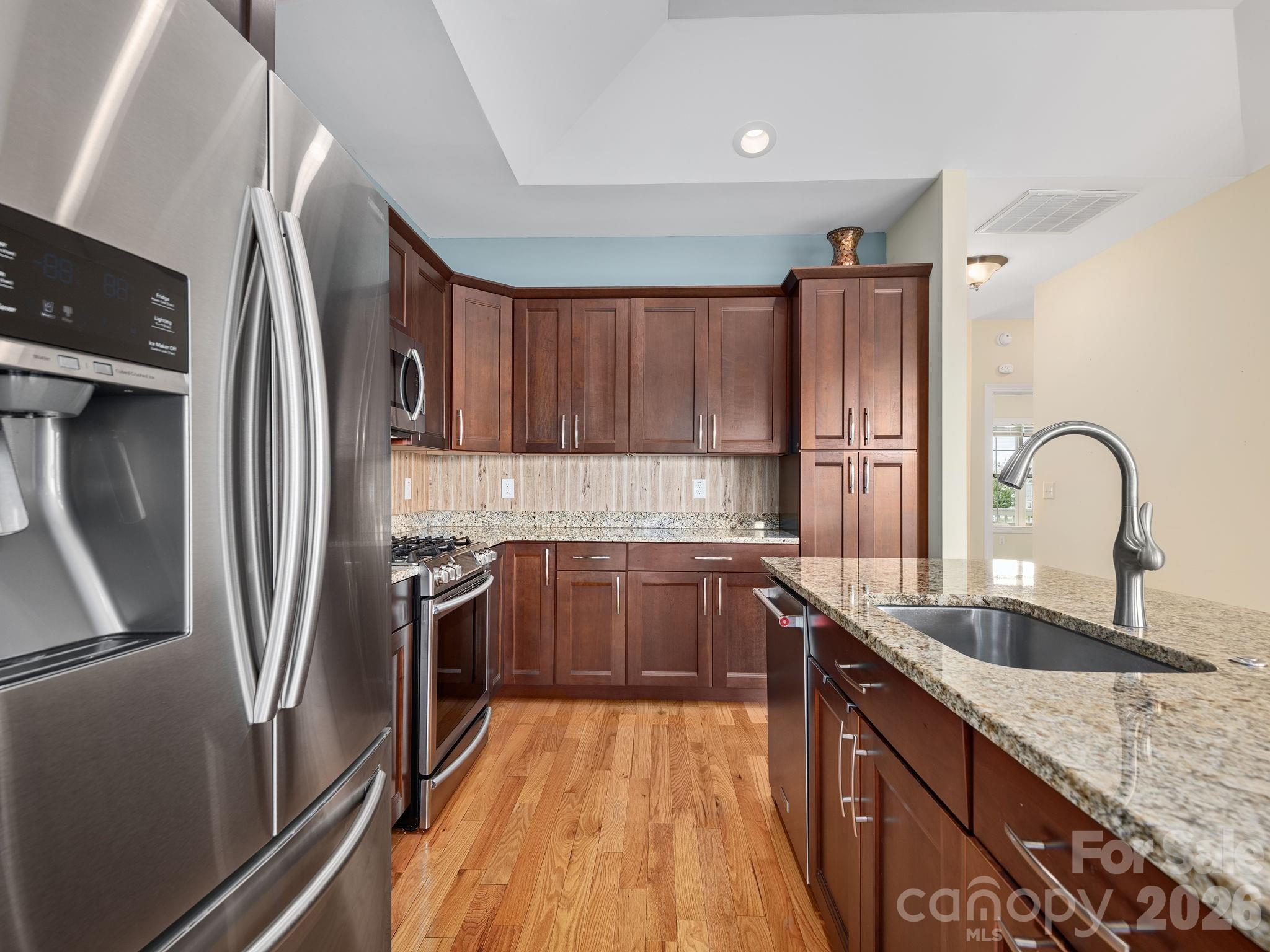 The Views at Rose Hill - Residential