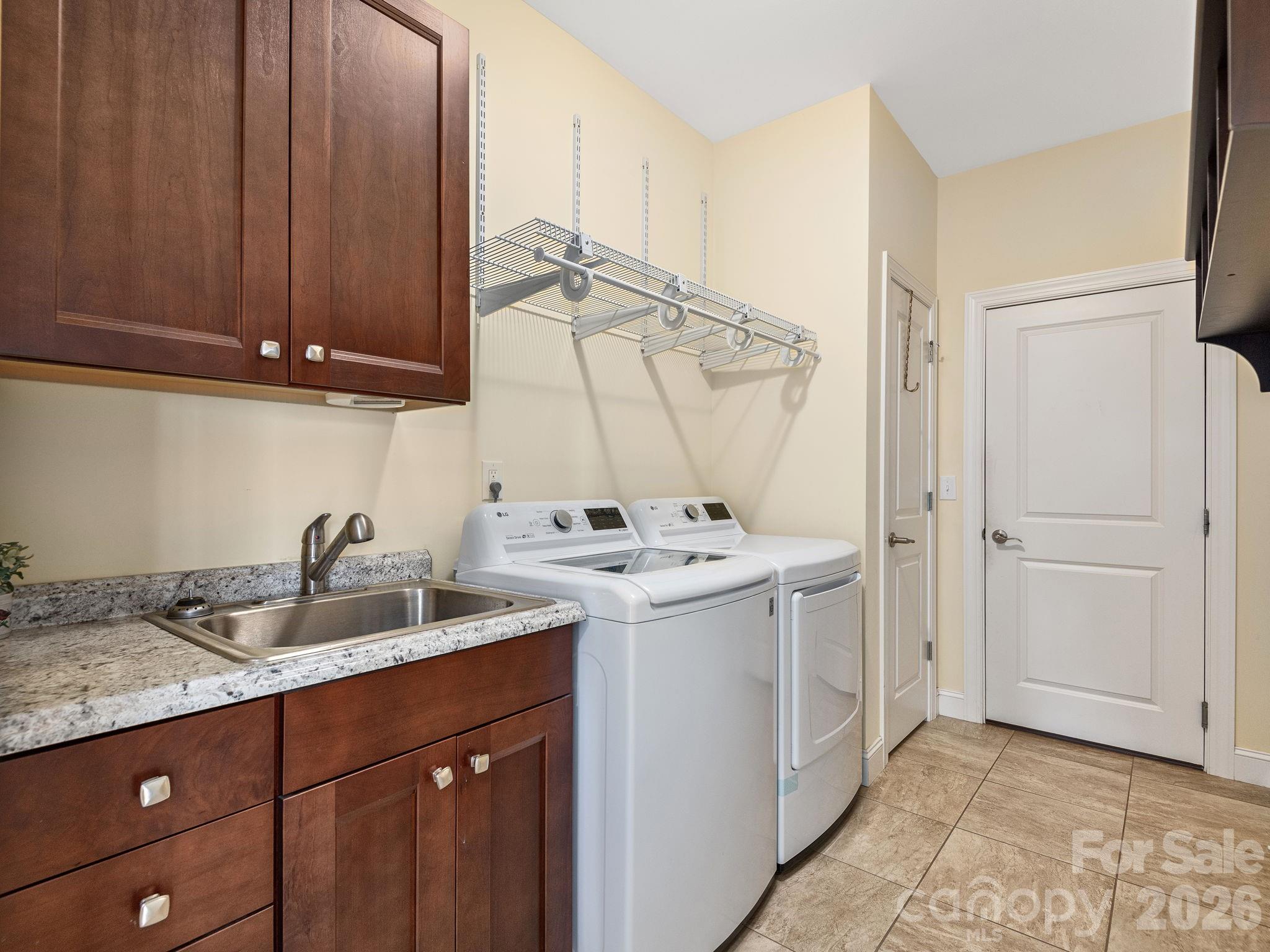 The Views at Rose Hill - Residential