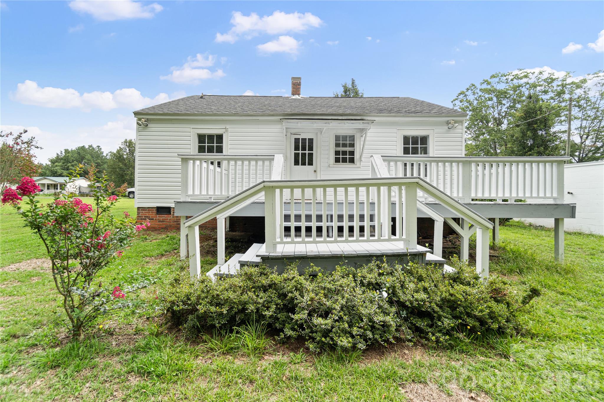 842 Moores Lake Road