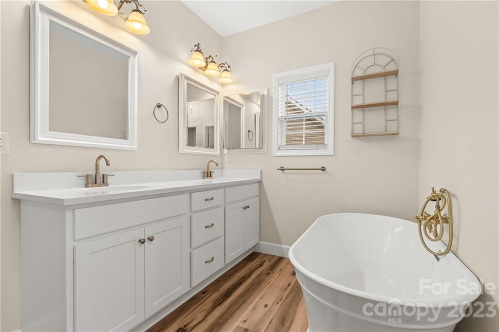 Riverwind - Residential