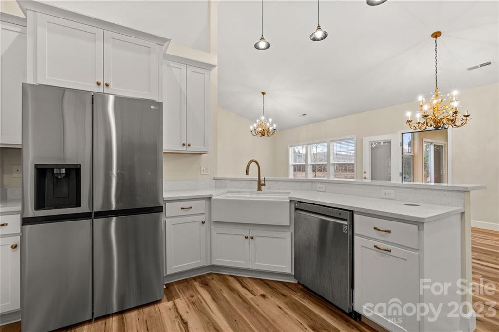 Riverwind - Residential