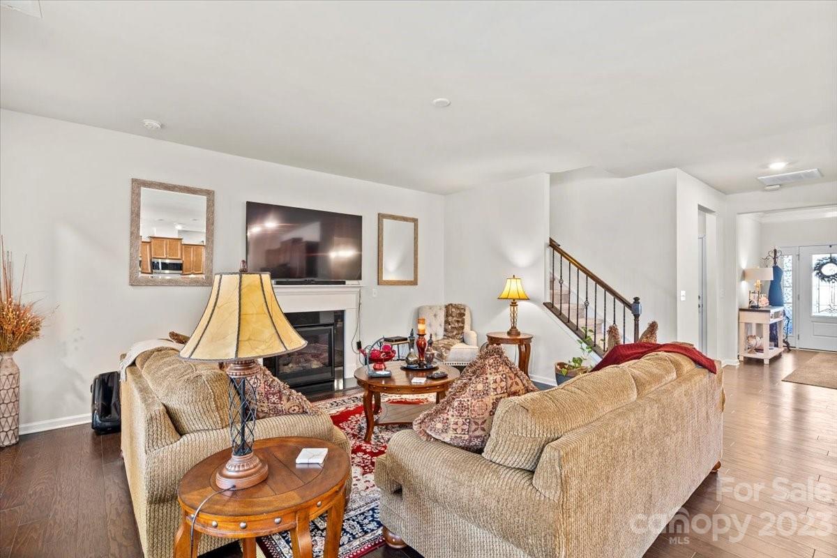 Chateau - Residential