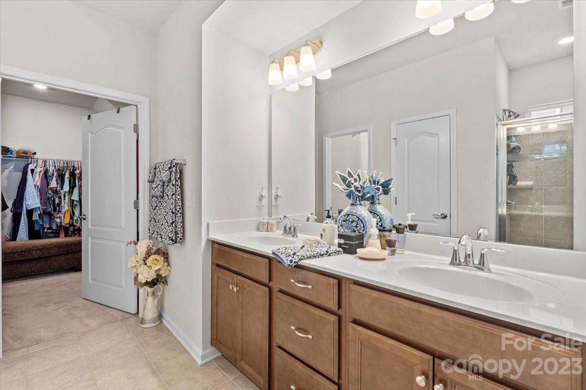 Chateau - Residential