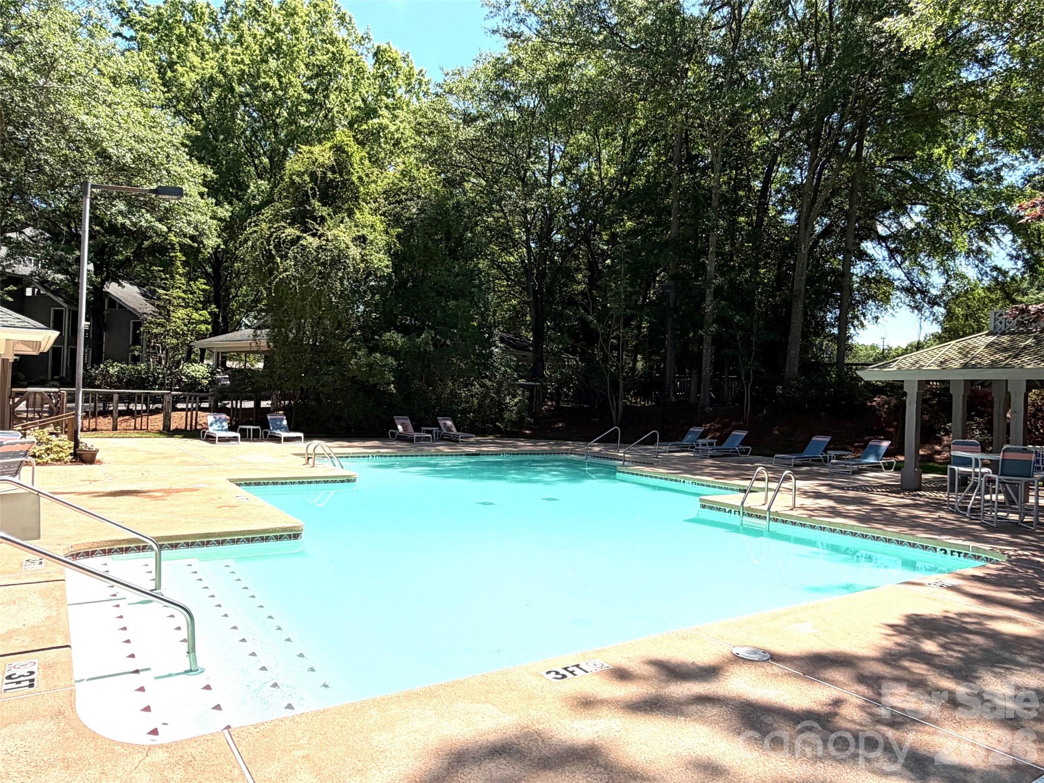 Lake Club - Residential