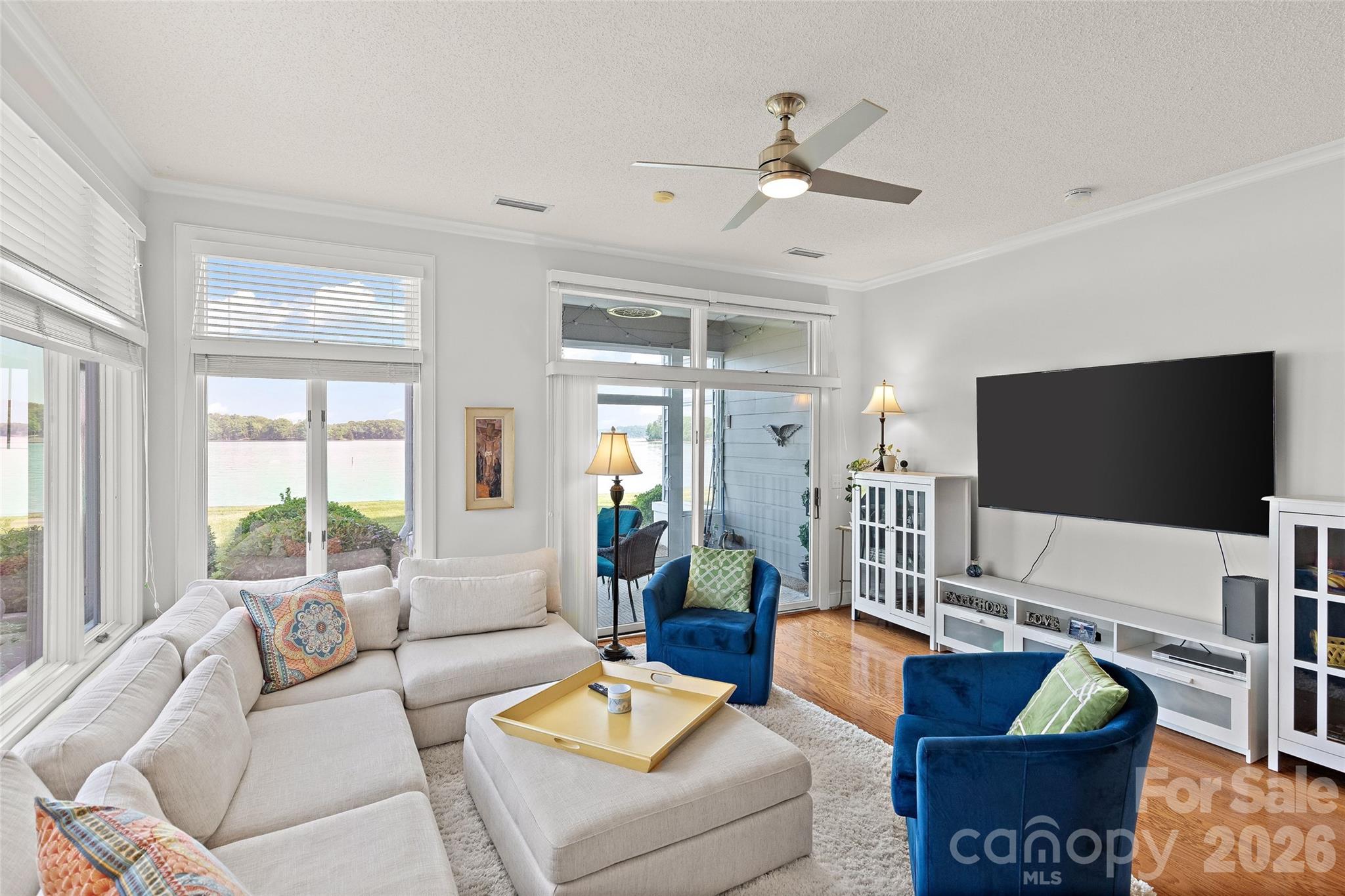 Lake Club - Residential