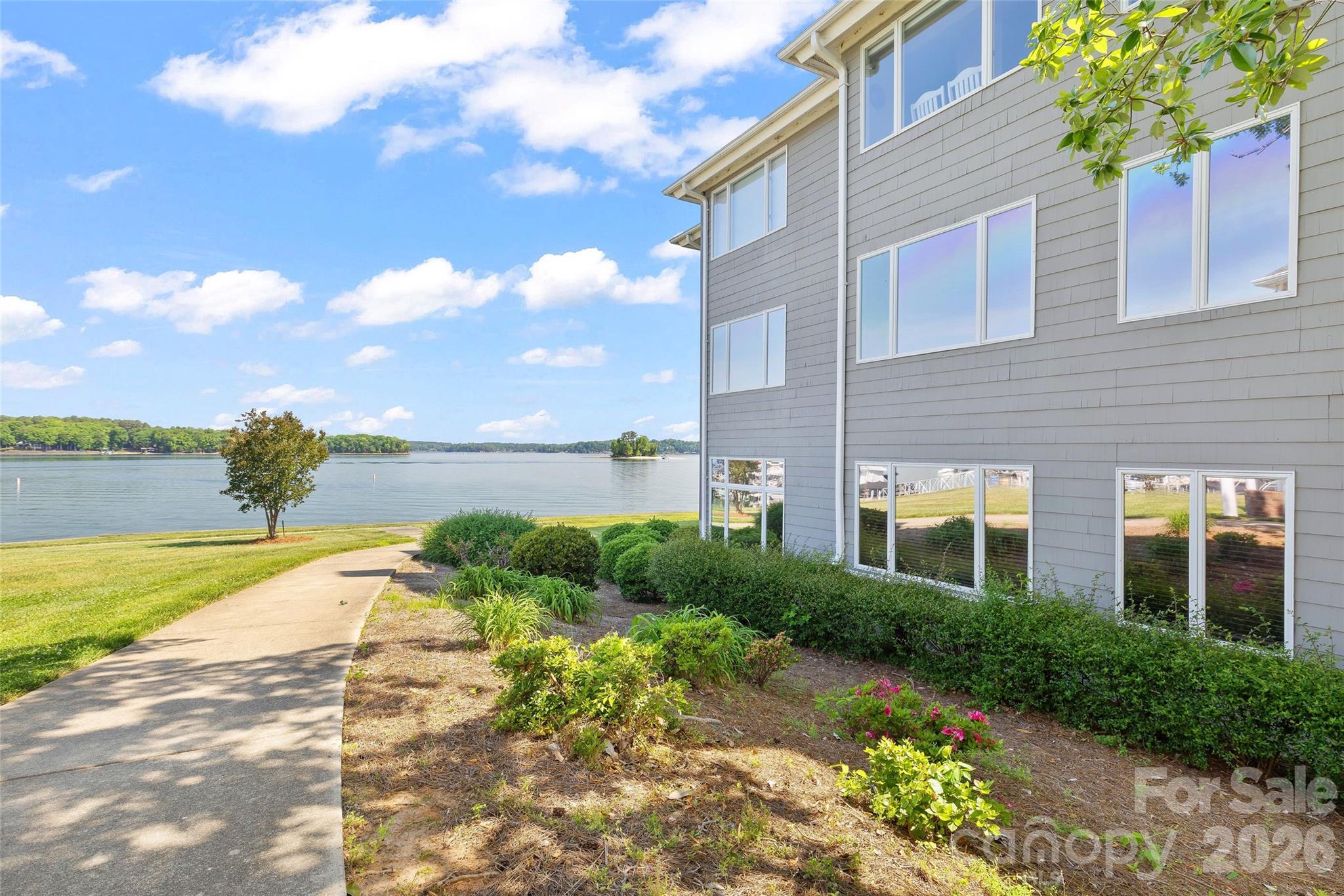 Lake Club - Residential