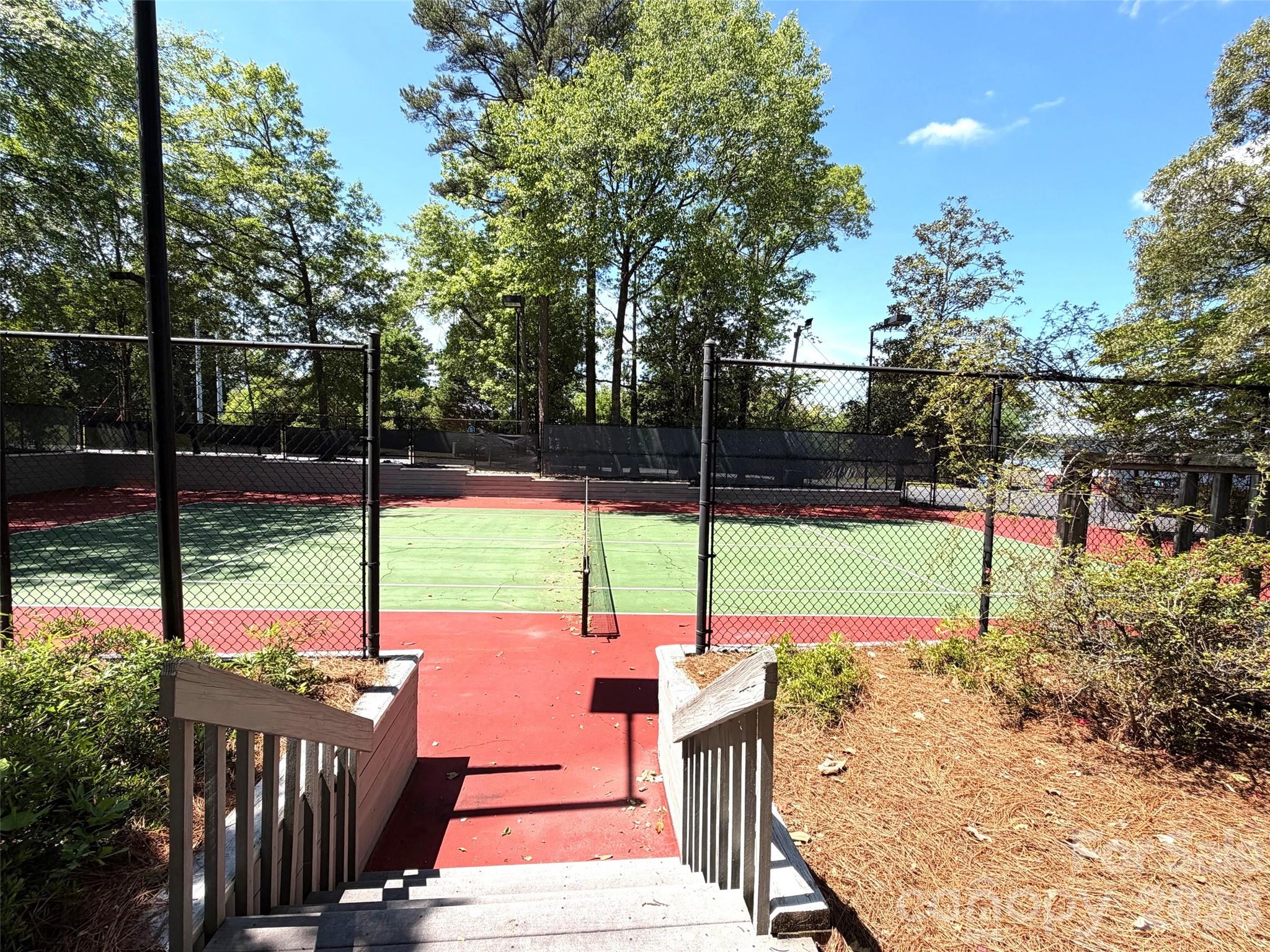 Lake Club - Residential