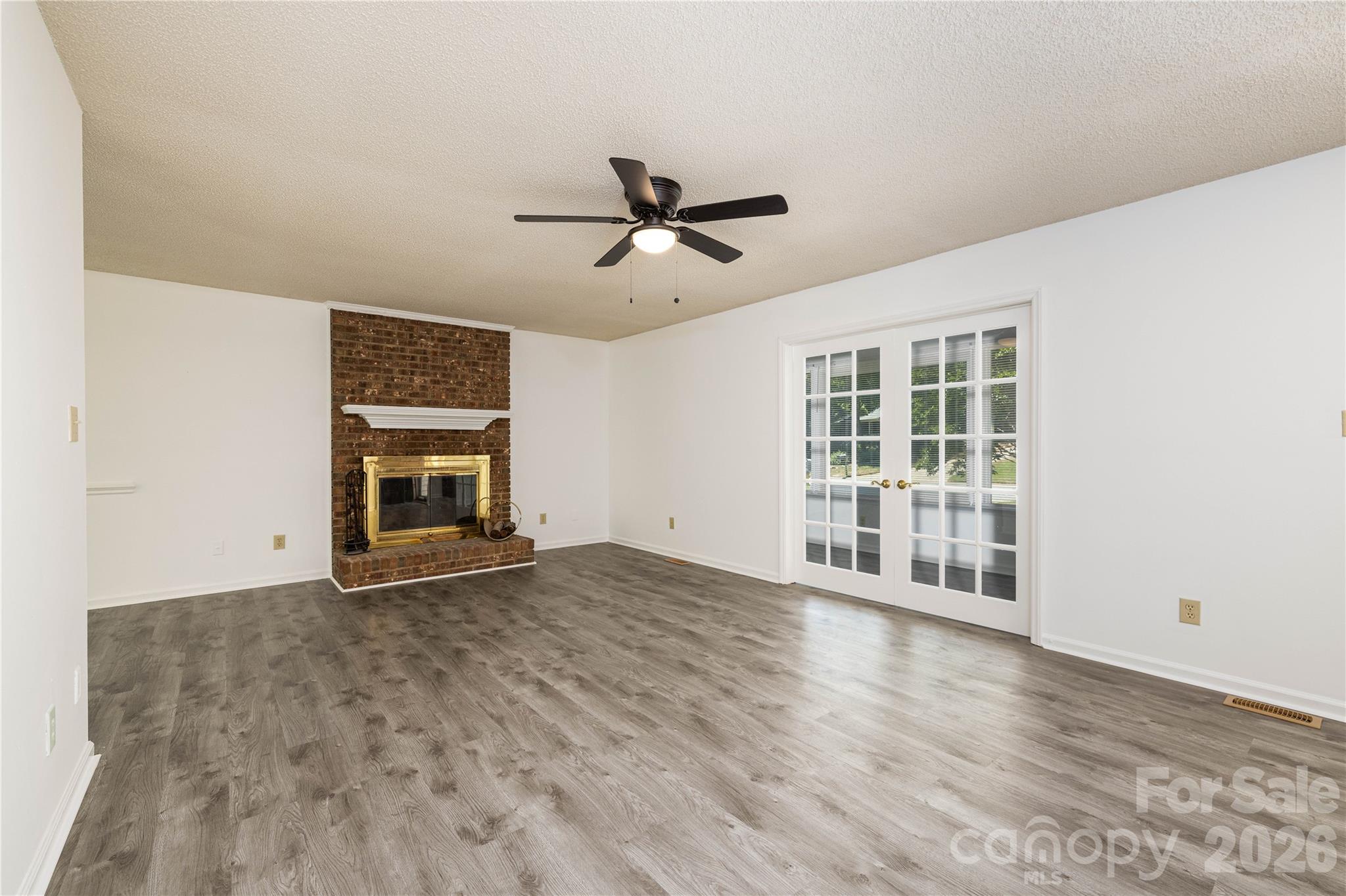 21014 Pine Ridge Drive