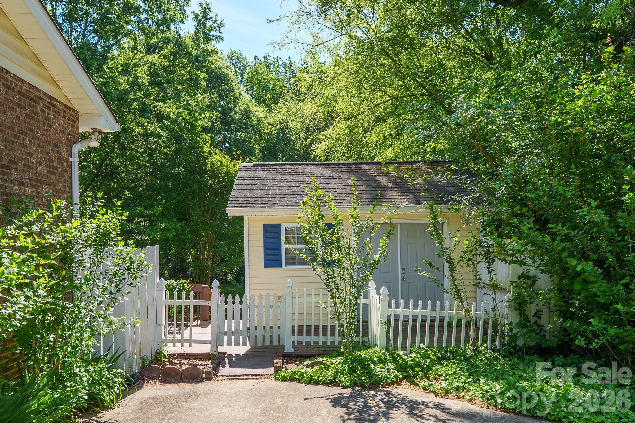 Wood Ridge - Residential