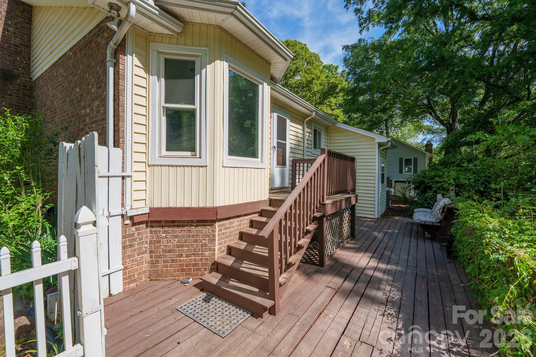 Wood Ridge - Residential