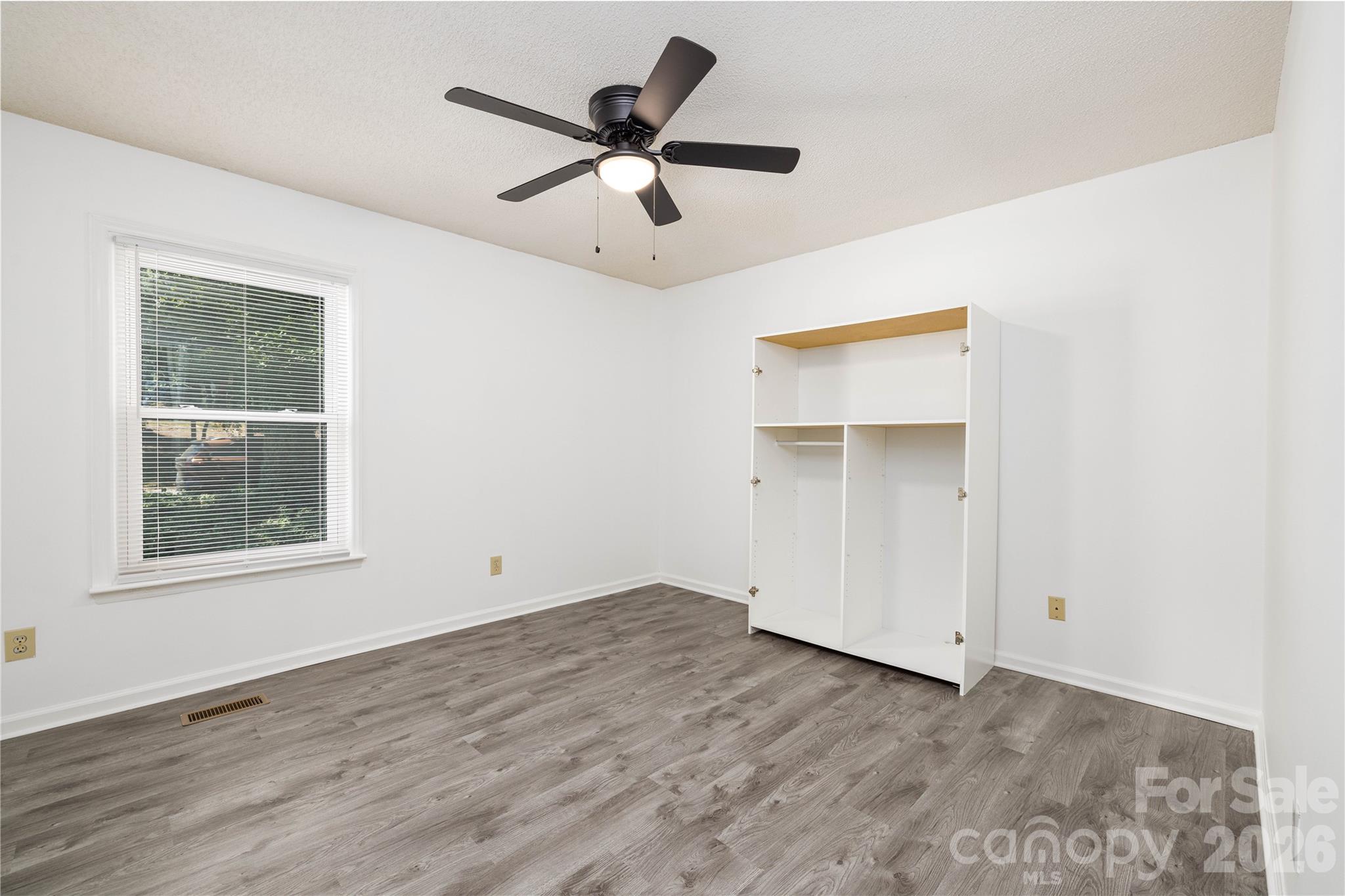 Wood Ridge - Residential