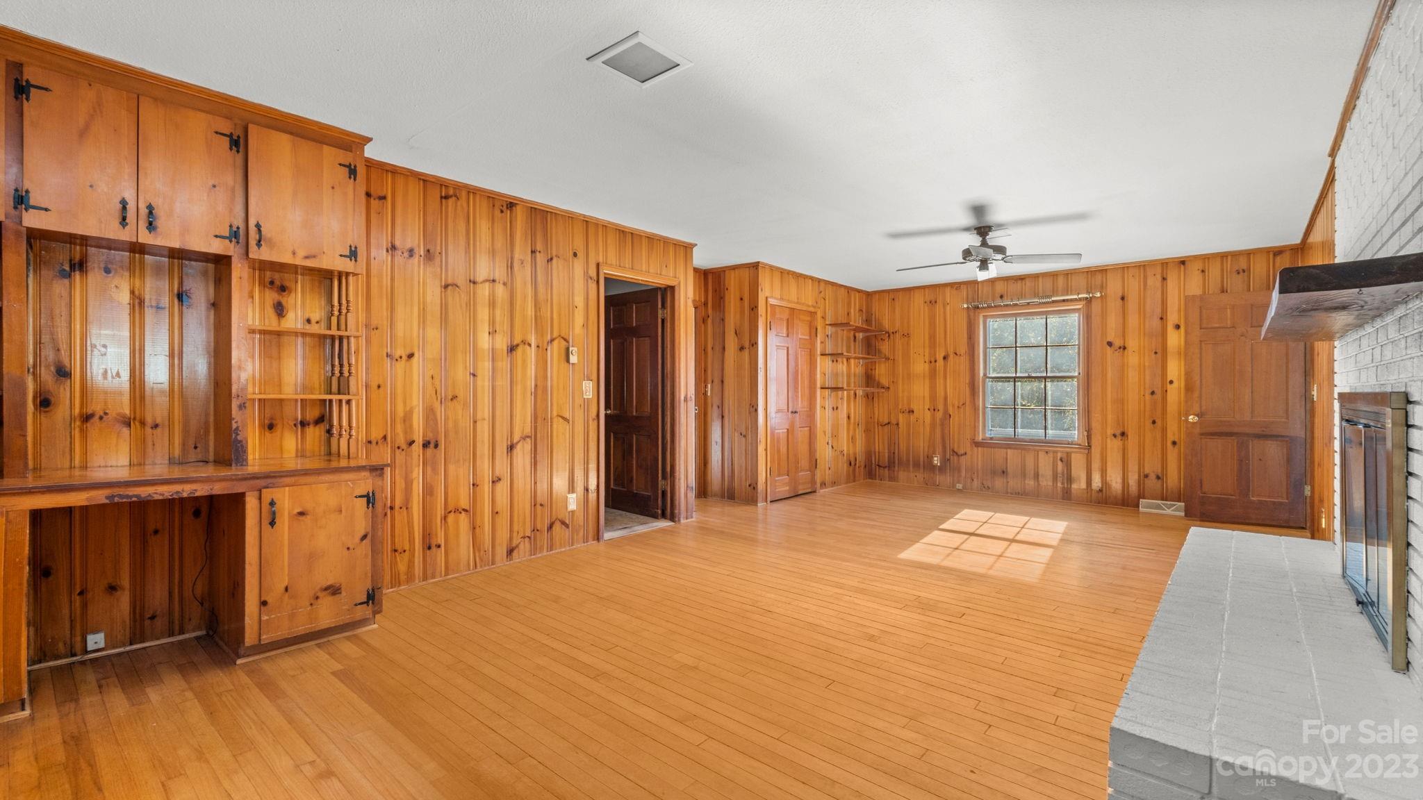 Hilltop Acres - Residential