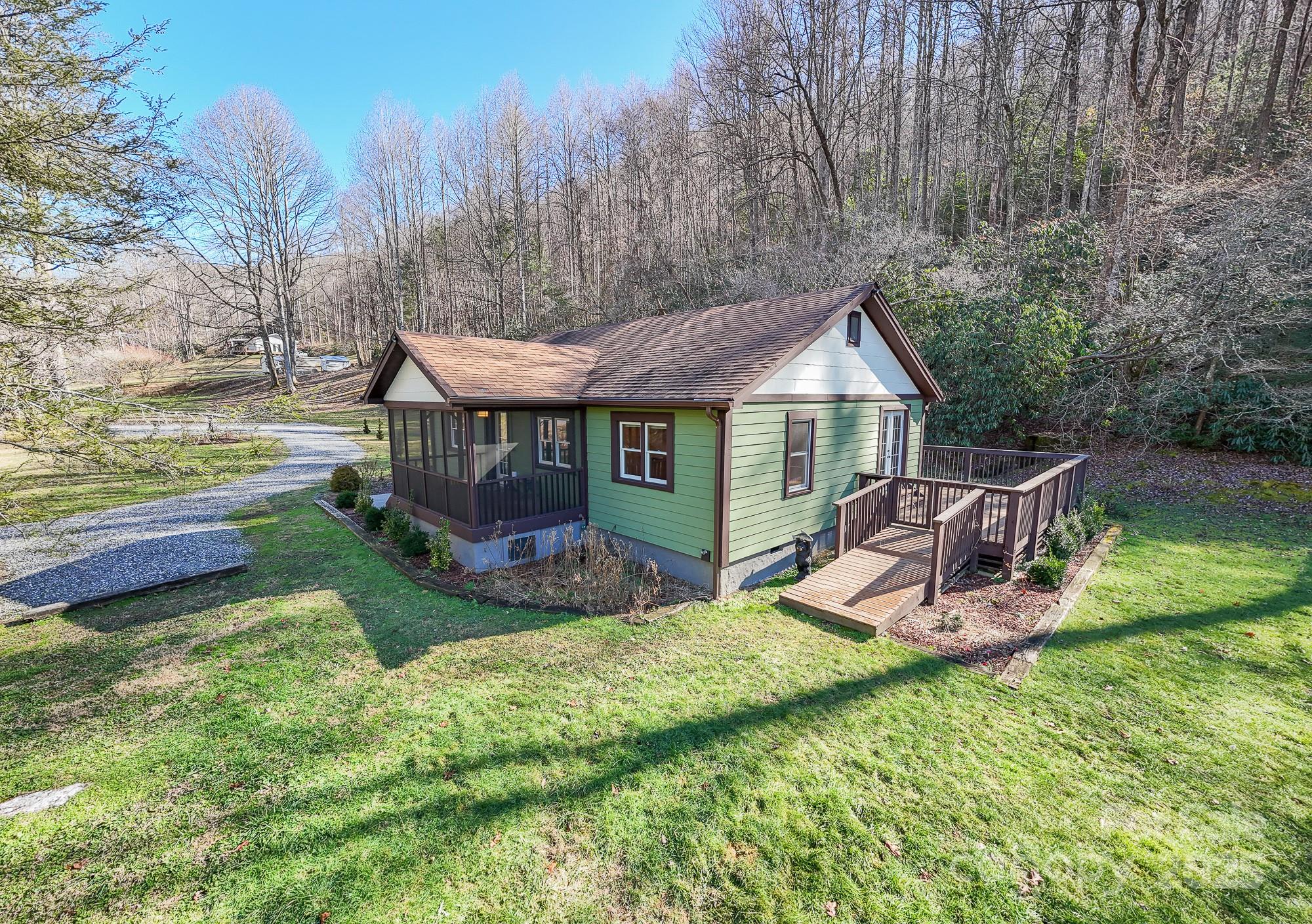 7150 Yellow Creek Road