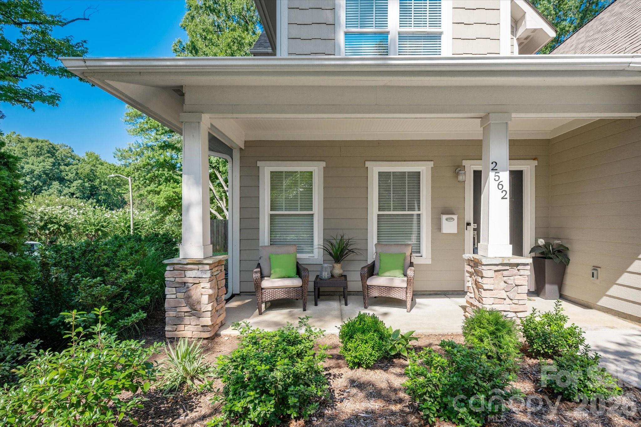 2562 Roseview Lane