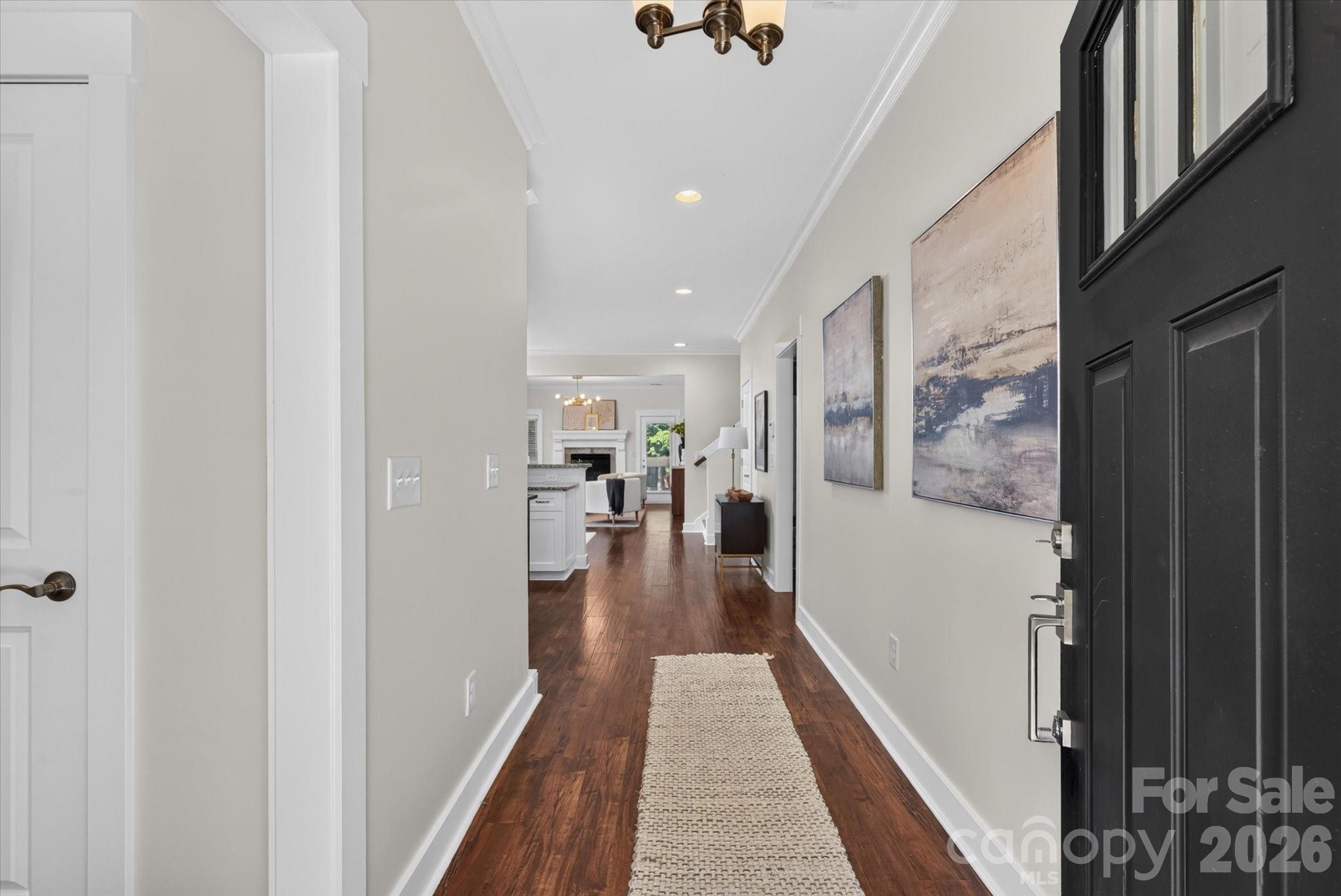 2562 Roseview Lane