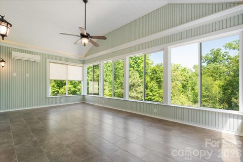Photo of 6056 Great Basin Lane, Fort Mill, SC 29707 (MLS # 4373434)