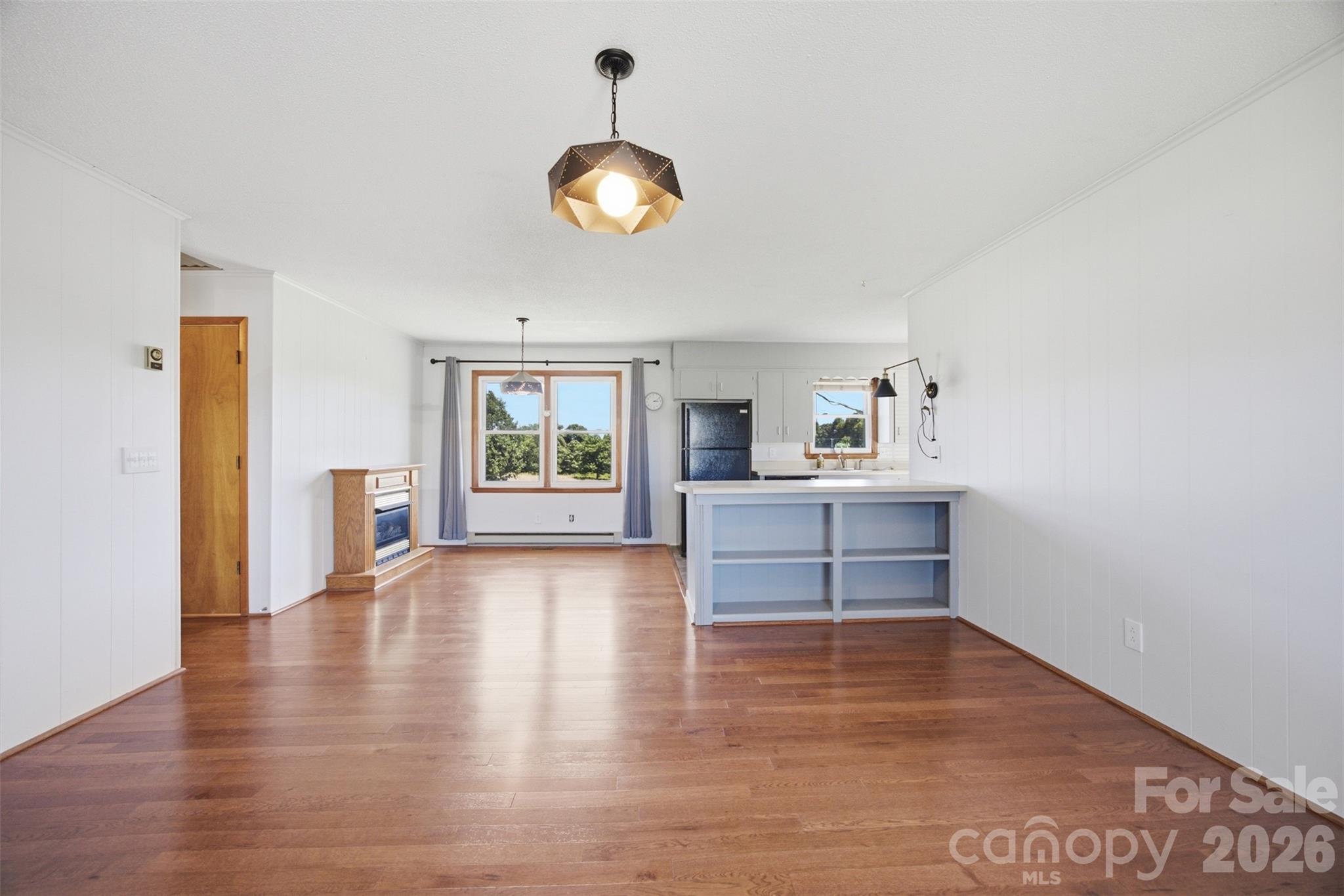 128 Old Hollis Road