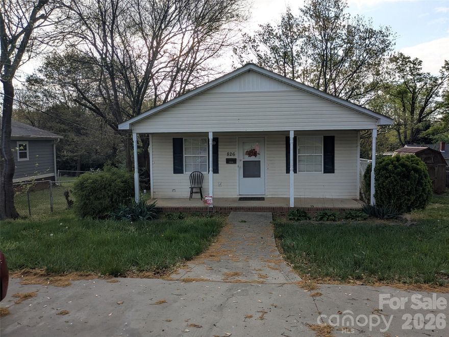 Beautifully remodeled 2 Bedroom home.  Open floor plan with new floor coverings, paint, kitchen with appliances including refrigerator.  Home is in move-in condition.  Enjoy sitting on your covered front porch or the nice deck on the side of the house. Convenient to town, schools and uptown restaurants.
