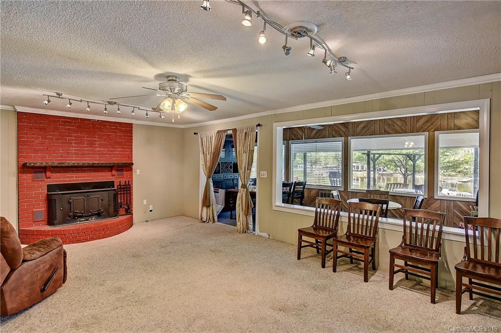 Riverfront - Residential