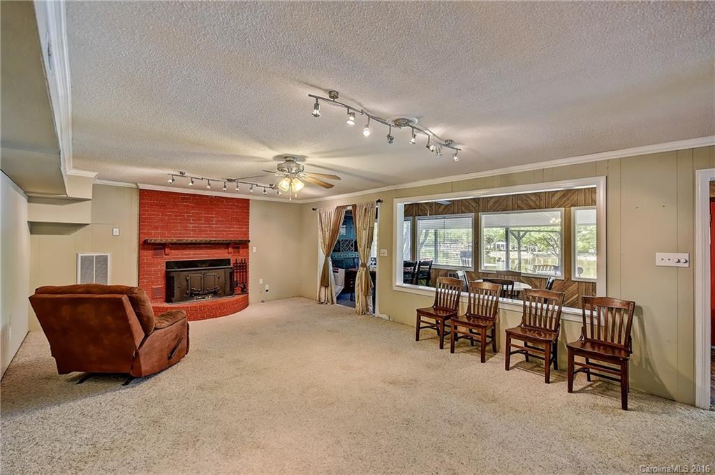 Riverfront - Residential