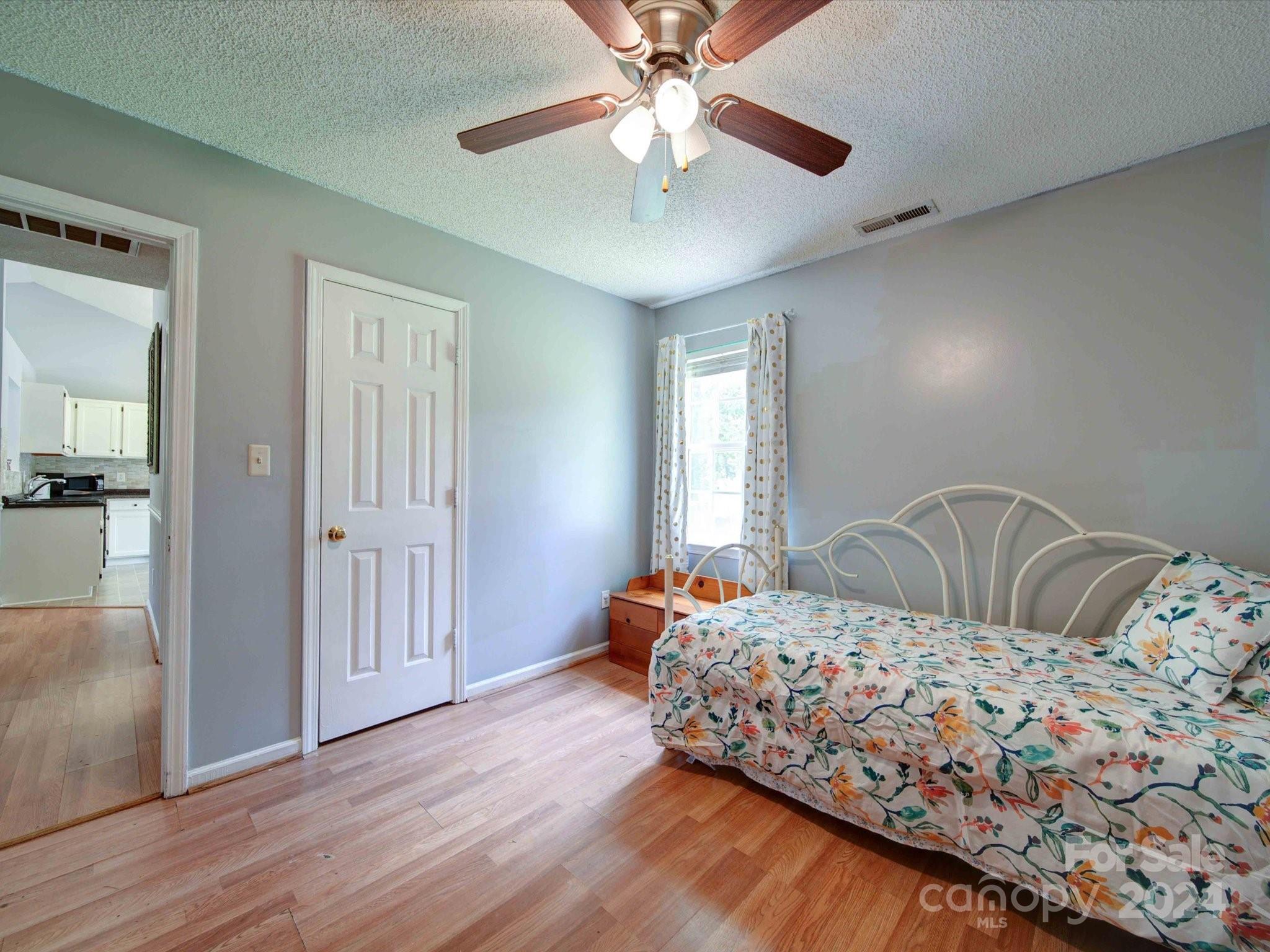 Country Club Heights - Residential