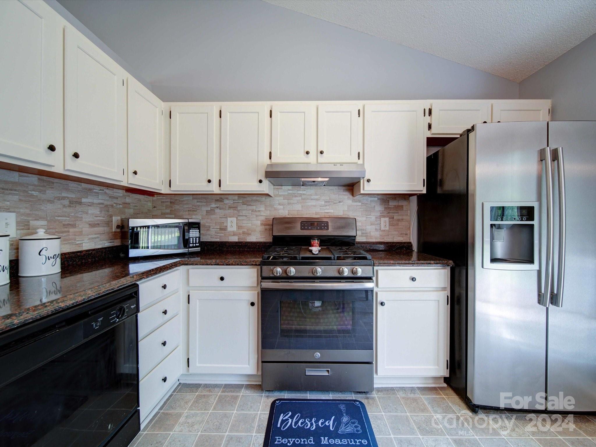 Country Club Heights - Residential