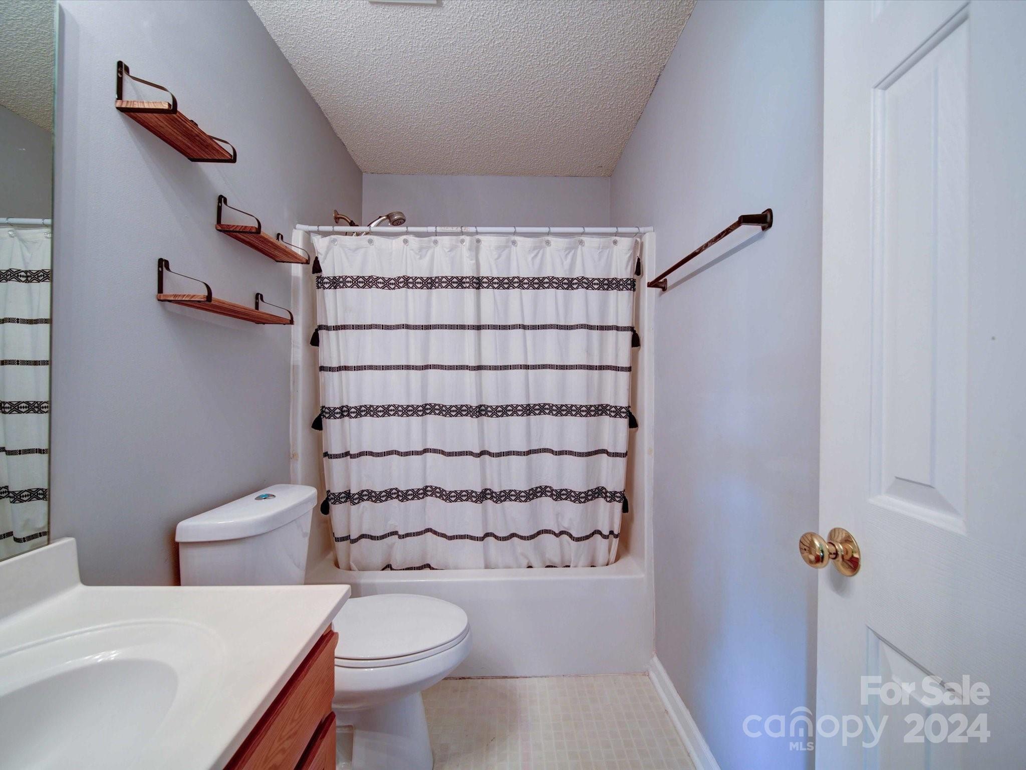 Country Club Heights - Residential