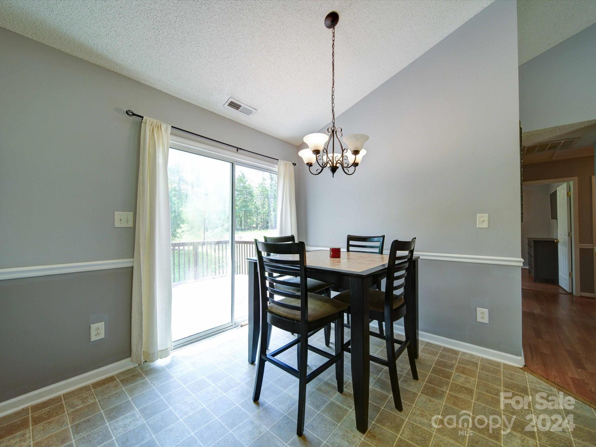 Country Club Heights - Residential