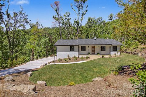 Photo of 5 Kent Place, Asheville, NC 28804 (MLS # 4379895)