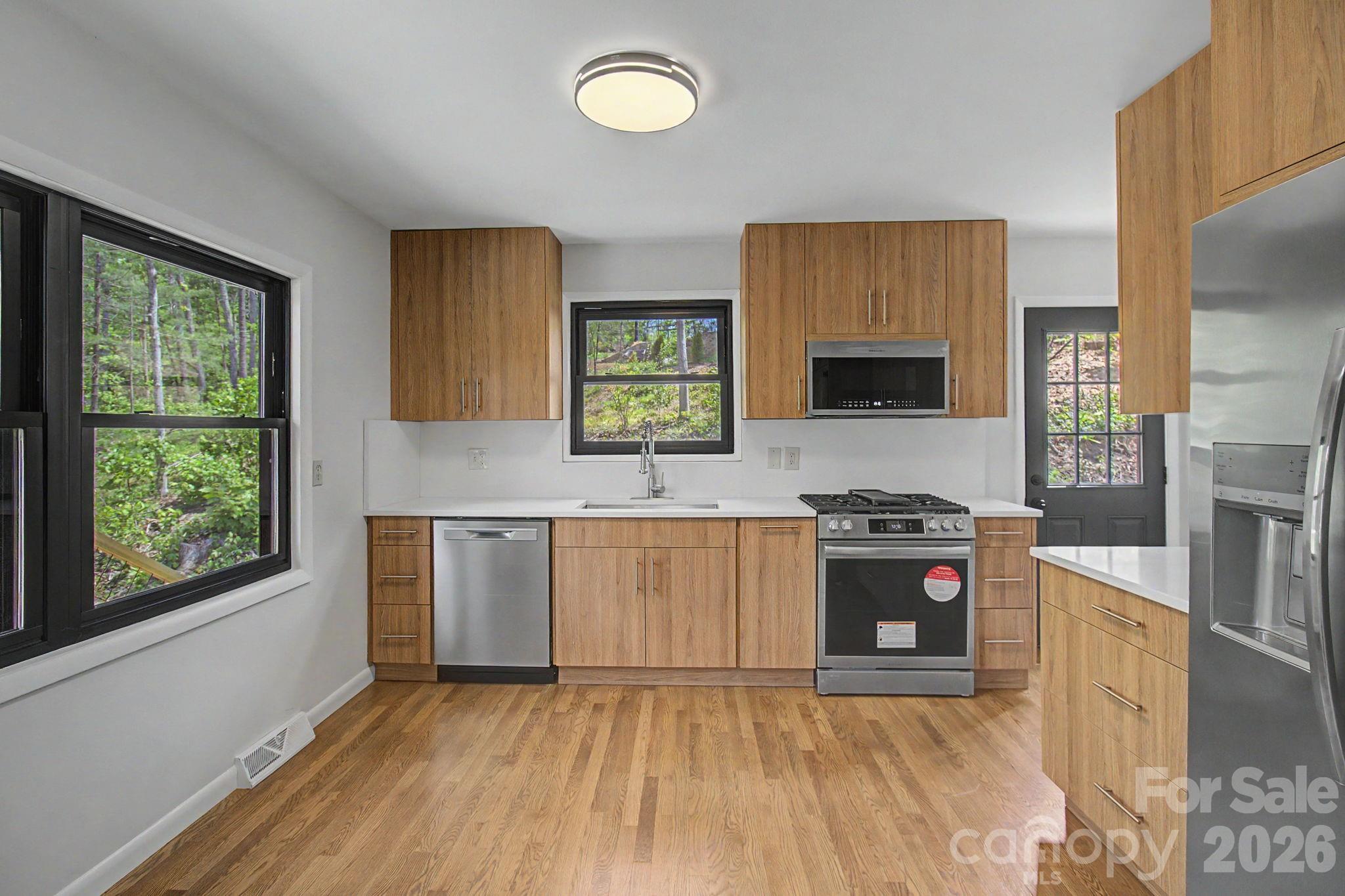 KIMBERLY WOODS - Residential