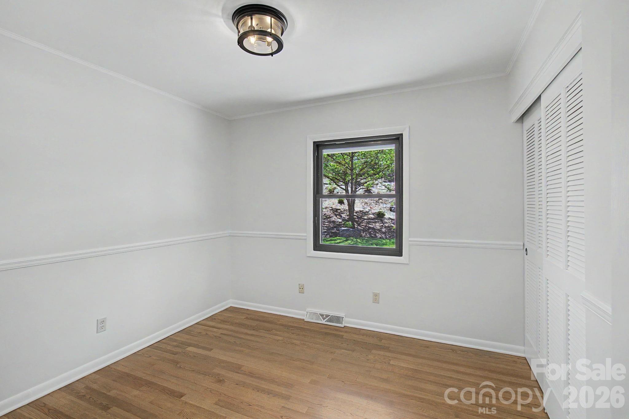 KIMBERLY WOODS - Residential